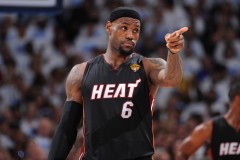 独行侠锋线新星引交易传闻，后场球员未来与球队策略考量