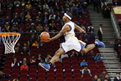 艾尔-霍福德加盟勇士队，NBA传奇中锋开启金州新篇章